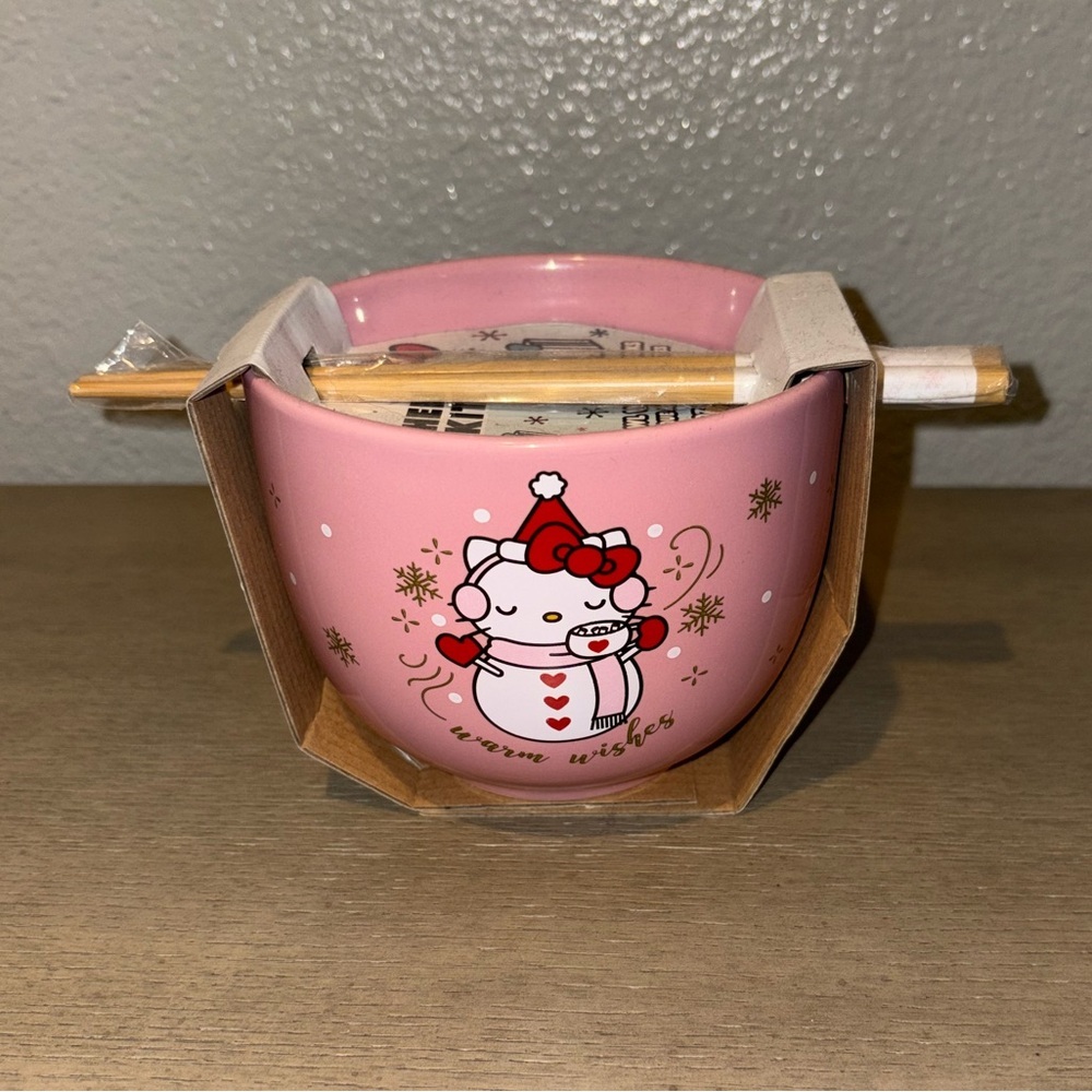 Sanrio 2023 Hello Kitty Christmas Pink Ramen Noodle Bowl w/ Chopsticks - NEW